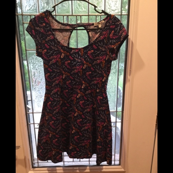 Charlotte Russe Dresses & Skirts - Charlotte Russe midi short sleeve dress. Pink bag